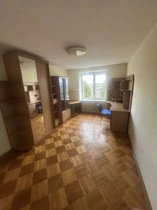 Фото Продаю 3-комнатную квартиру, 70 кв. м, Березняковская ул. 30 Киев, цена: 90000 $, код 2515
