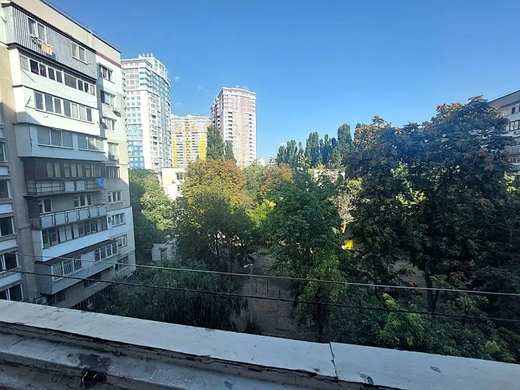 Фото Зняти 3 кімнатну квартиру, Сегедська вул. 1 Одеса в довгострокову оренду, ціна: 10000 UAH, код 2521