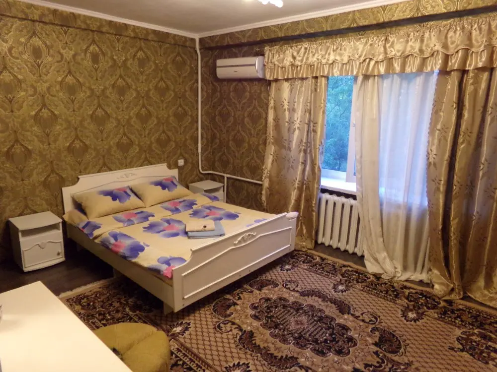 Фото Rent a 4-room apartment, Lesi Ukrainky Boulevard 9 Kyiv for long-term rent, price: 41000 UAH, code 101
