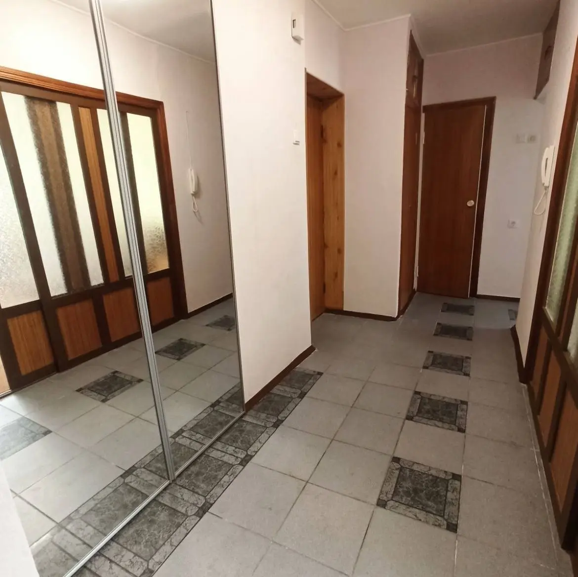 Фото Rent a 2-room apartment, Prazka Street 18а Kyiv for long-term rent, price: 13500 UAH, code 2531