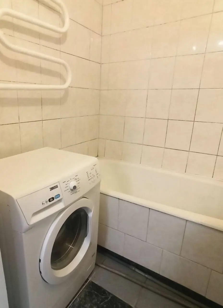 Фото Rent a 2-room apartment, Prazka Street 18а Kyiv for long-term rent, price: 13500 UAH, code 2531