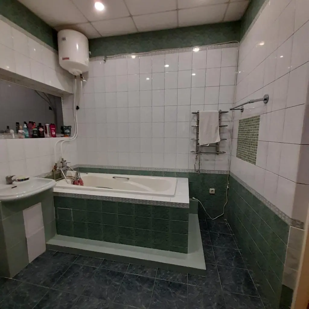 Фото Продаю 4-комнатную квартиру, 113 кв. м, Гоголевская ул. 15 Киев, цена: 175000 $, код 2535