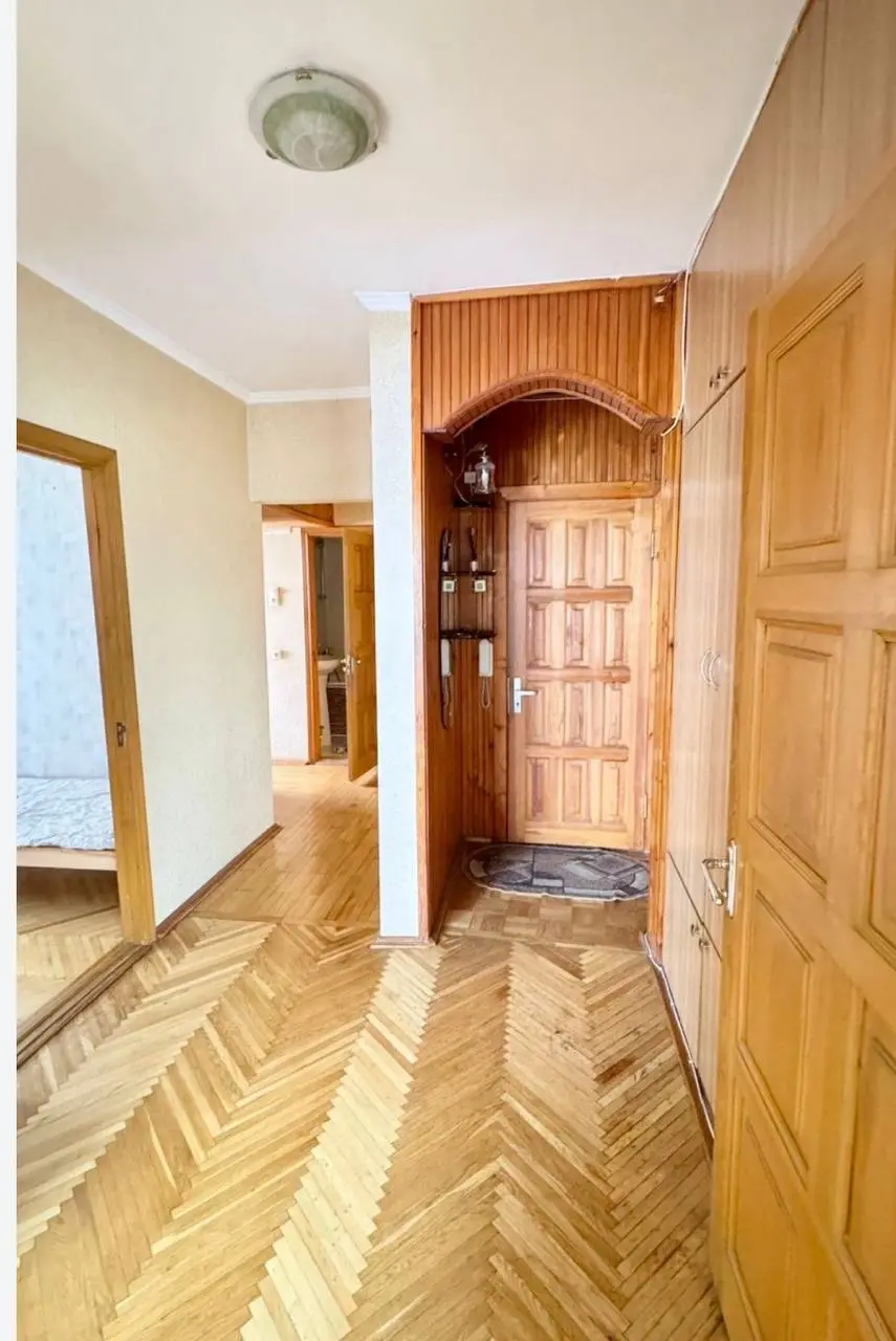 Фото Снять 3-комнатную квартиру, Замковецкая ул.  Киев в долгосрочную аренду, цена: 21900 UAH, код 2539