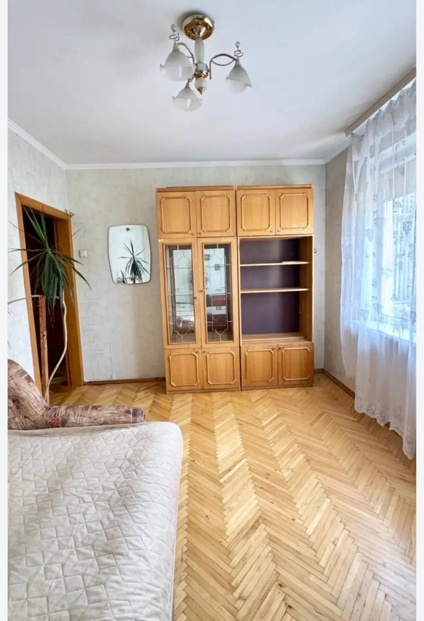 Фото Снять 3-комнатную квартиру, Замковецкая ул.  Киев в долгосрочную аренду, цена: 21900 UAH, код 2539