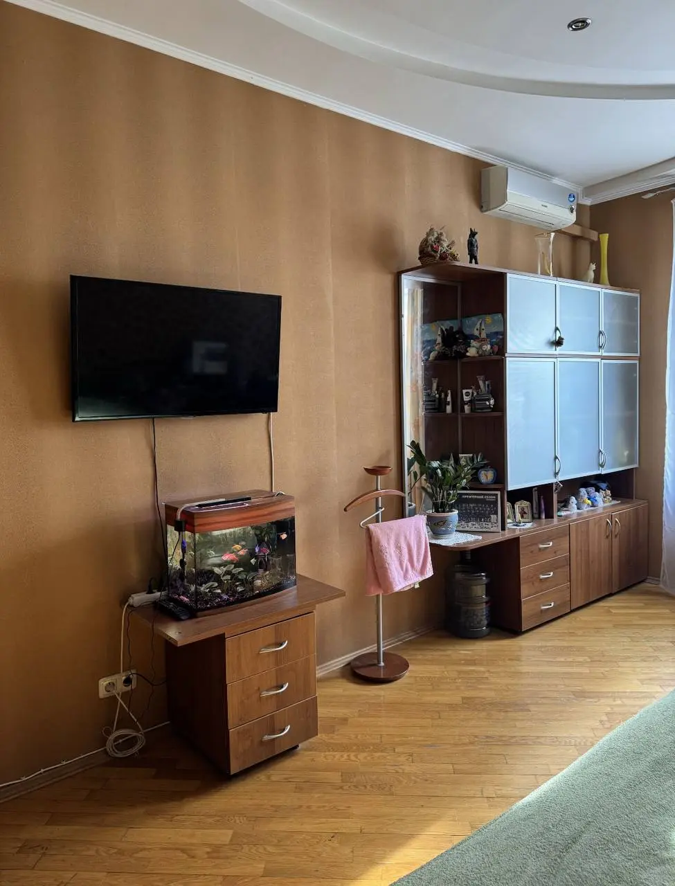 Фото Снять 4-комнатную квартиру, Соломенская ул.  Киев в долгосрочную аренду, цена: 27000 UAH, код 2540