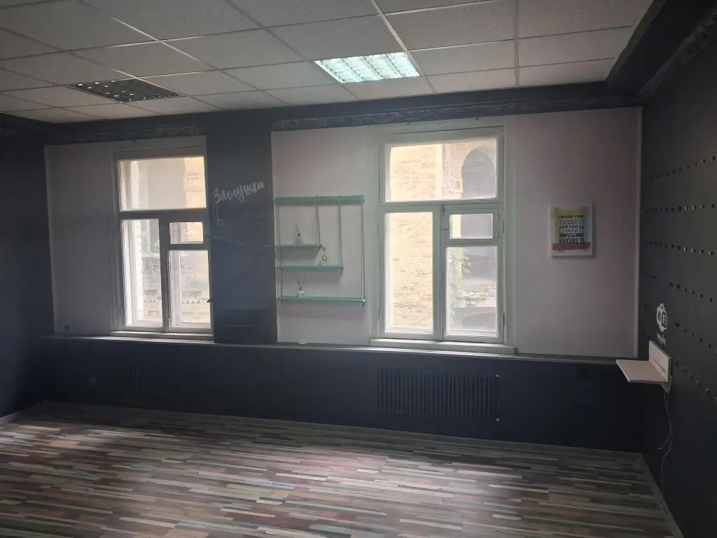 Фото Selling an office, 297 sq.m., Saksahanskoho Street 133а Kyiv, price: 420000 $, code 2549
