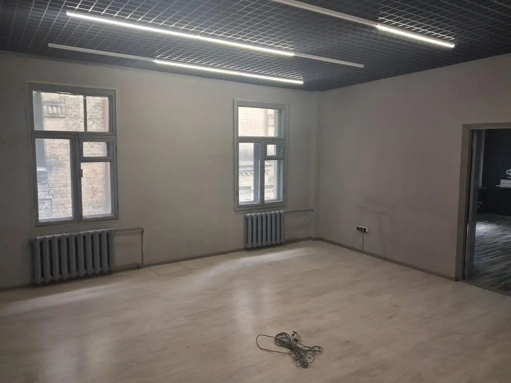 Фото Selling an office, 297 sq.m., Saksahanskoho Street 133а Kyiv, price: 420000 $, code 2549