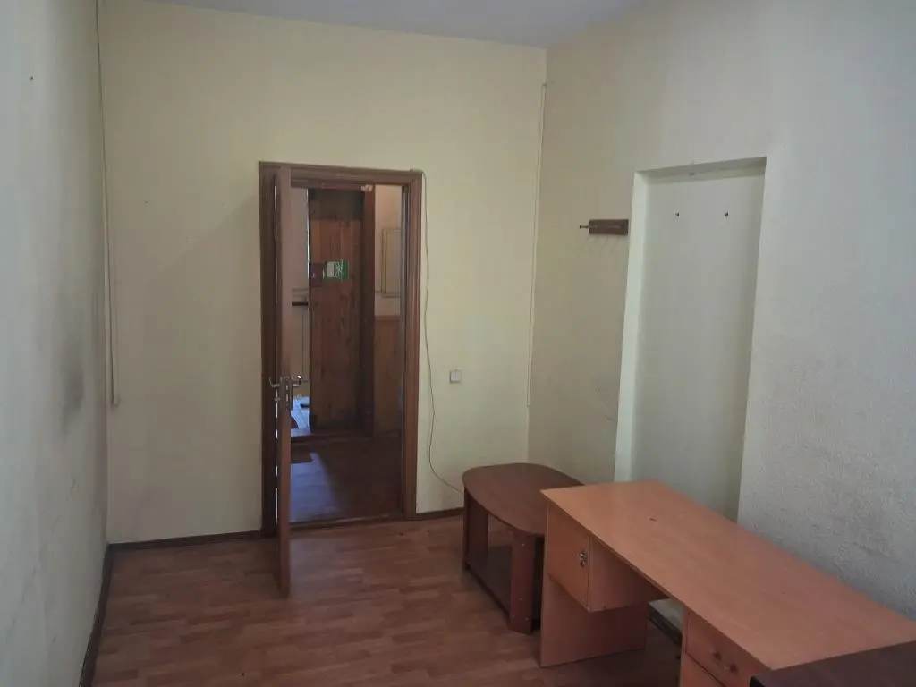 Фото Selling an office, 297 sq.m., Saksahanskoho Street 133а Kyiv, price: 420000 $, code 2549