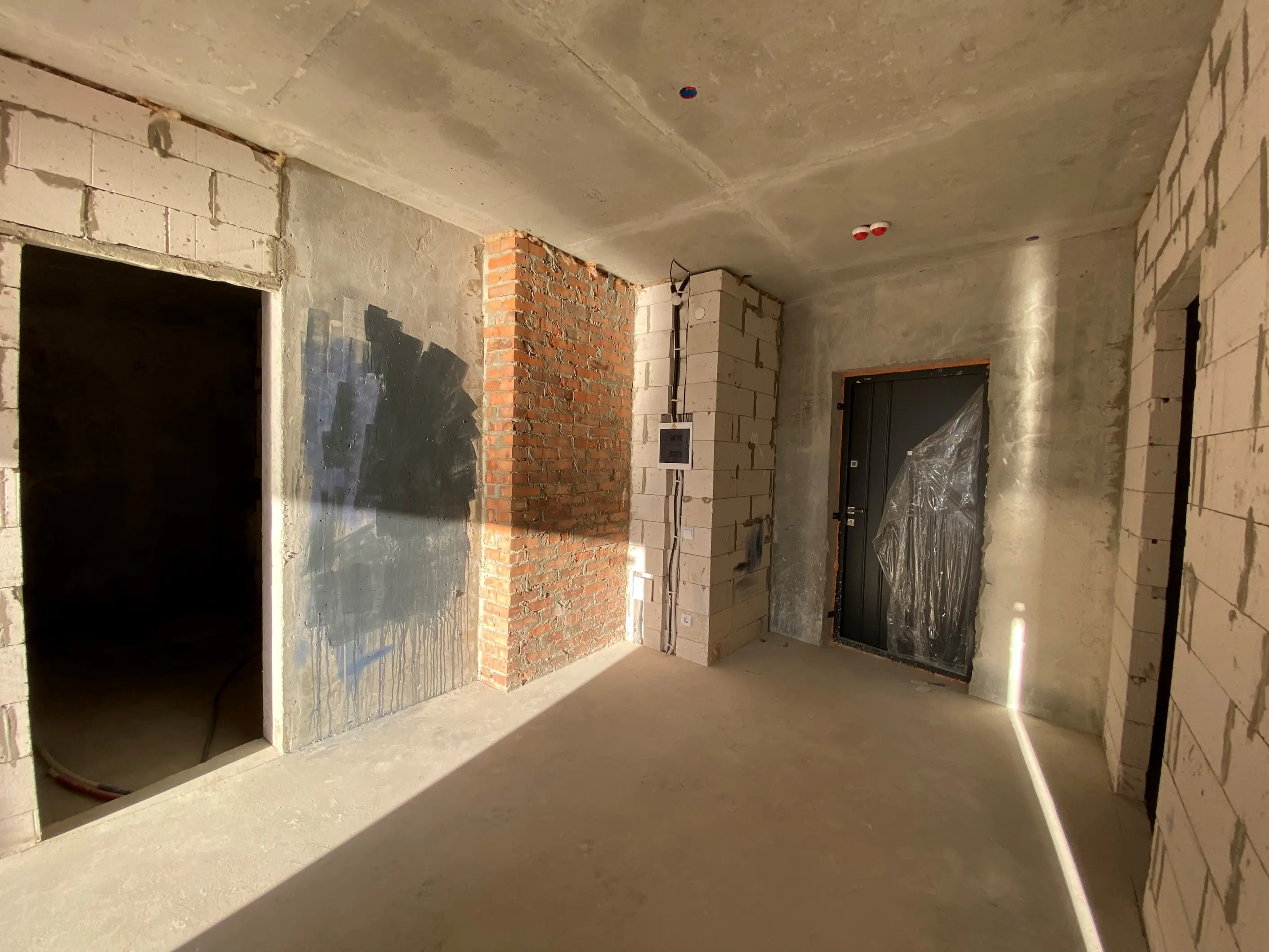 Фото Продаю 2 кімнатну квартиру, 77 кв. м, Дніпровська набережна  Київ, ціна: 130900 $, код 2569