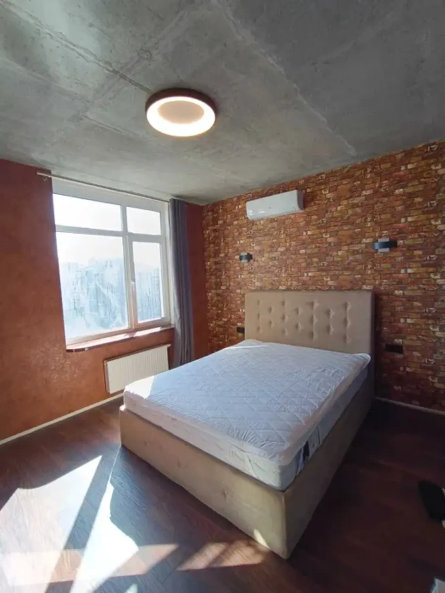 Фото Продаю 1 кімнатну квартиру, 44 кв. м, Метрологічна вул.  Київ, ціна: 96000 $, код 2572