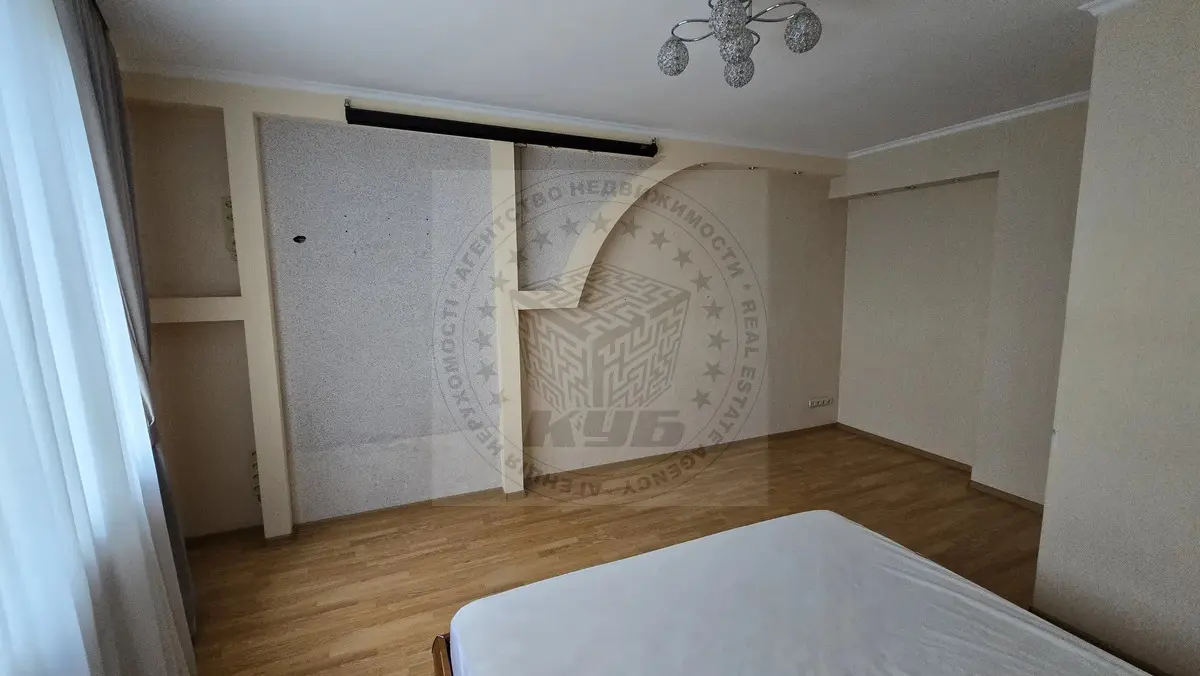 Фото Продаю 3-комнатную квартиру, 94 кв. м, Берестейский просп. (Победы)  Киев, цена: 135000 $, код 2581