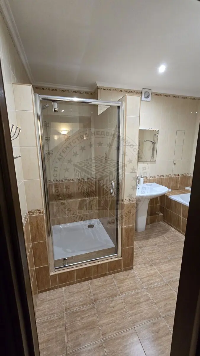 Фото Продаю 3-комнатную квартиру, 94 кв. м, Берестейский просп. (Победы)  Киев, цена: 135000 $, код 2581