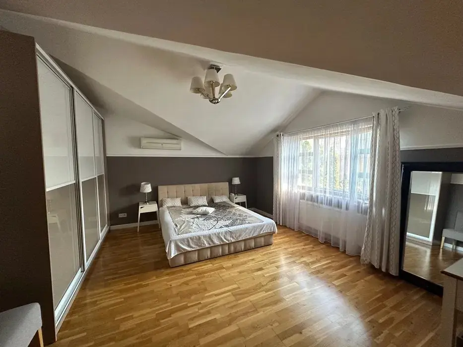 Фото Продаю дом, 151 кв. м, Центральная ул.  Киев, цена: 169000 $, код 2584