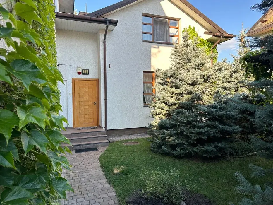 Фото Продаю дом, 151 кв. м, Центральная ул.  Киев, цена: 169000 $, код 2584