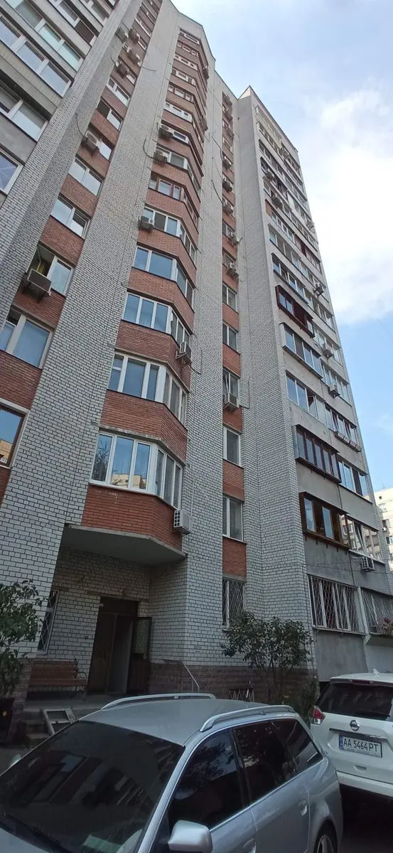 Фото Продаю 2 кімнатну квартиру, 85 кв. м, Митрополита Андрея Шептицького вул. (Анатолія Луначарського) 1В Київ, ціна: 114000 $, код 2586