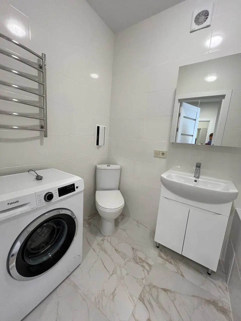 Фото Продаю 1 кімнатну квартиру, 40 кв. м, Щаслива вул.  Софіївська Борщагівка, ціна: 2237400 UAH, код 1998