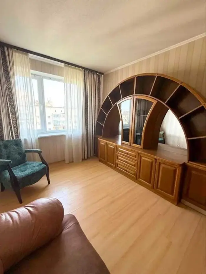 Фото Rent a 3-room apartment, Mytropolyta Vasylia Lypkivskoho Street (Urytskoho Street) 26 Kyiv for long-term rent, price: 20000 UAH, code 2592