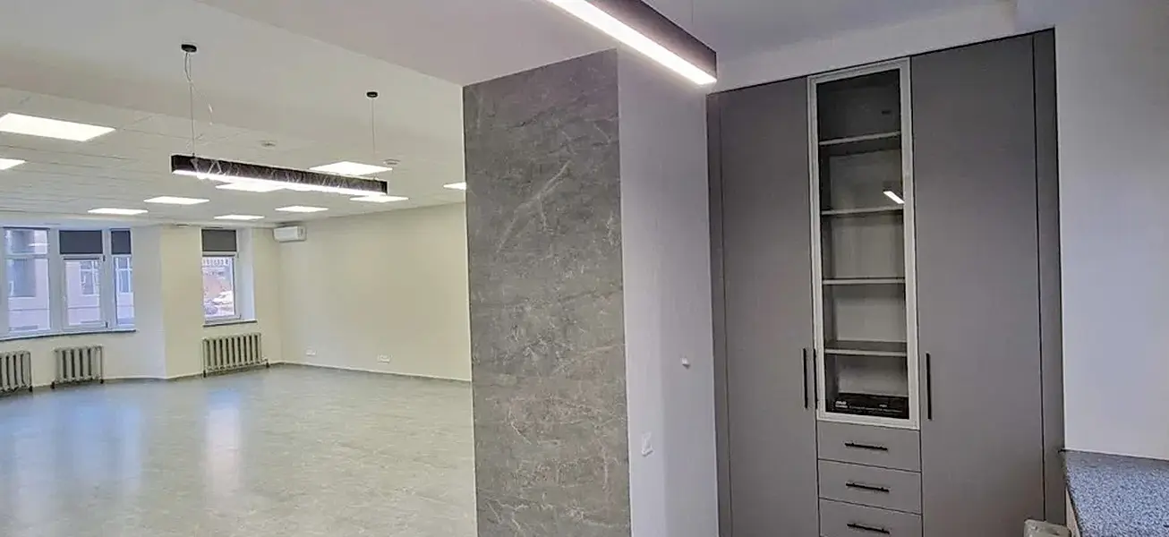 Фото Rent an office, Antonovycha Street (Horkoho Street) 140 Kyiv for long-term rent, price: 1600 $, code 2594
