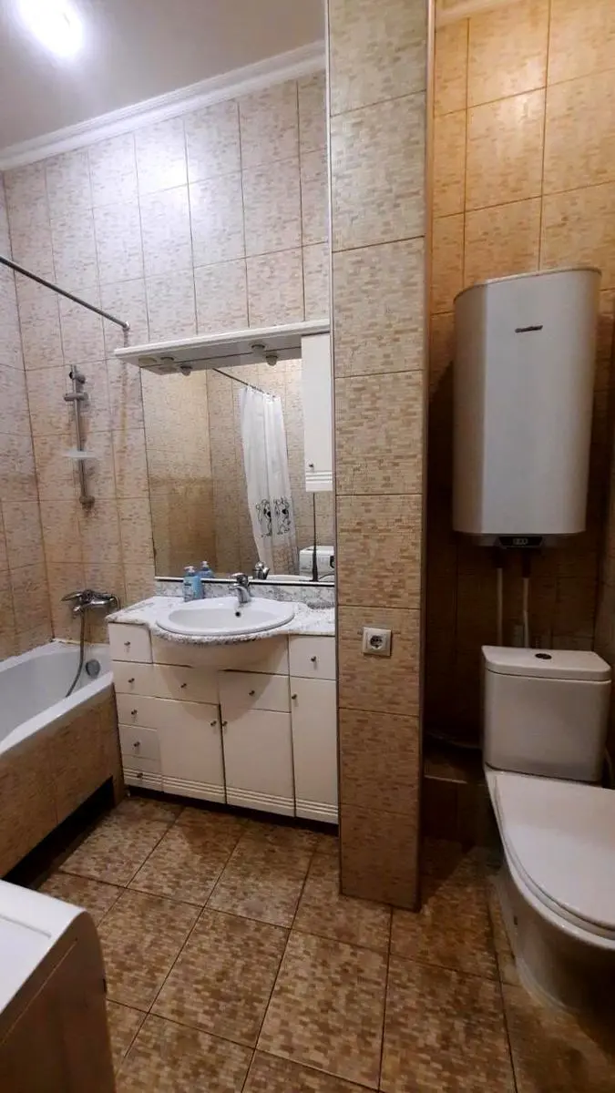 Фото Продаю 2-комнатную квартиру, 64 кв. м, Саксаганского ул.  Киев, цена: 120000 $, код 2606