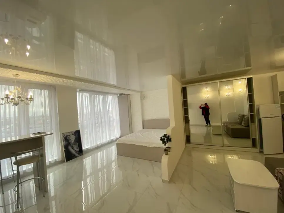 Фото Продаю 1 кімнатну квартиру, 48 кв. м, Літературна вул.  Одеса, ціна: 65000 $, код 2610