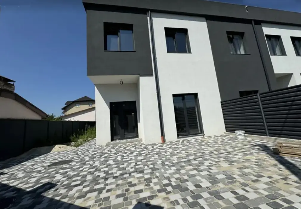 Фото Selling a house, 140 sq.m., 53rd A Sadova Street  Kyiv, price: 95000 $, code 2621