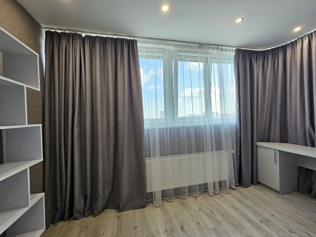 Фото Продаю 1 кімнатну квартиру, 48 кв. м, Юлії Здановської вул. (Ломоносова) 34а Київ, ціна: 87000 $, код 2627