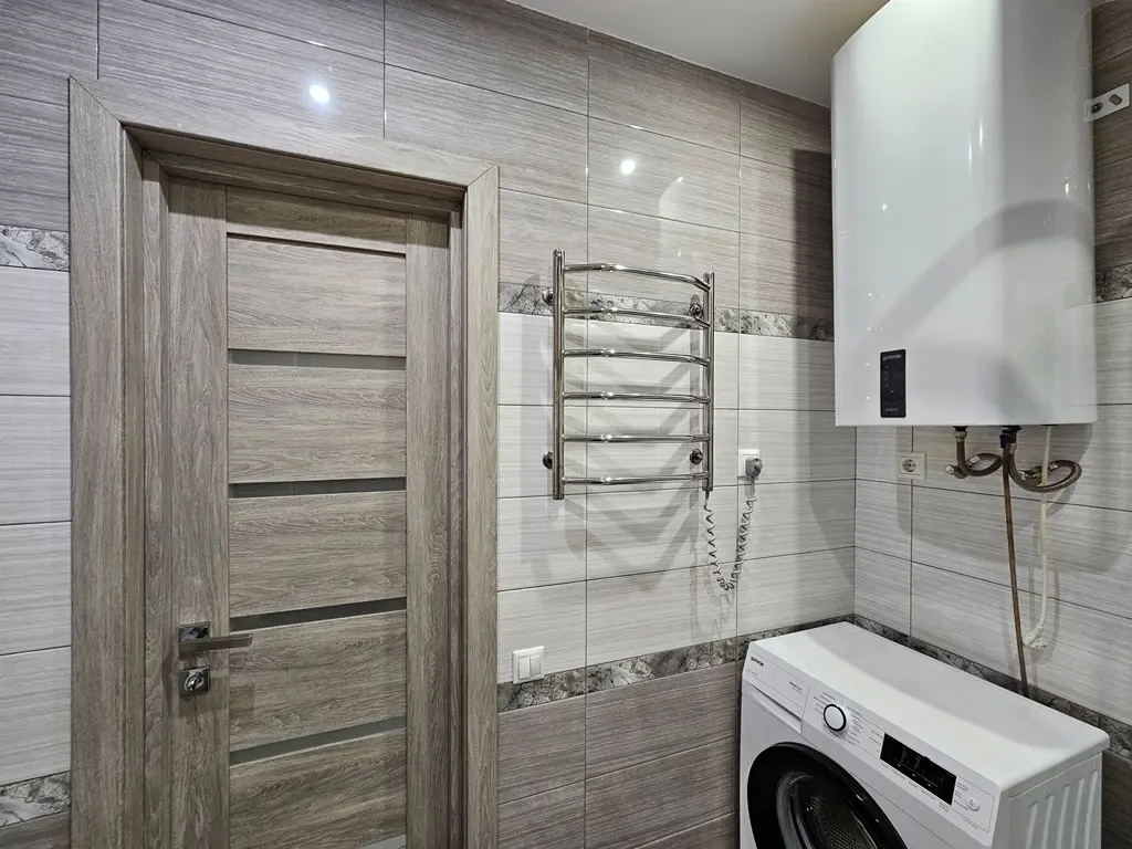 Фото Продаю 1 кімнатну квартиру, 48 кв. м, Юлії Здановської вул. (Ломоносова) 34а Київ, ціна: 87000 $, код 2627