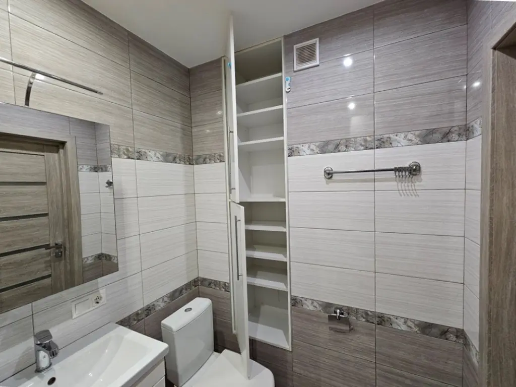 Фото Продаю 1 кімнатну квартиру, 48 кв. м, Юлії Здановської вул. (Ломоносова) 34а Київ, ціна: 87000 $, код 2627