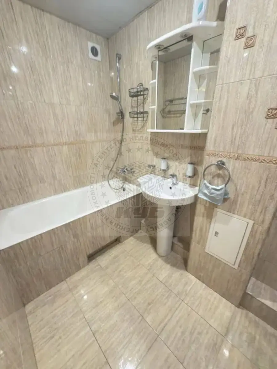 Фото Продаю 2 кімнатну квартиру, 47 кв. м, Академіка Булаховського вул. 30б Київ, ціна: 58000 $, код 2630
