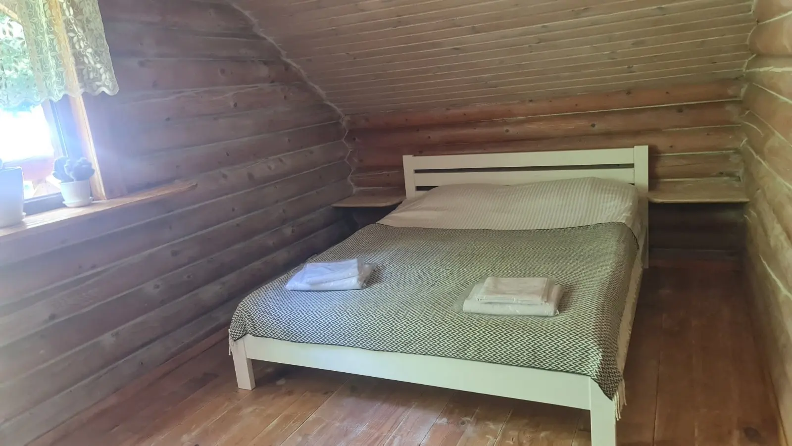 Фото Зняти будинок, Новосілки-Опарські в довгострокову оренду, ціна: 8000 UAH, код 2635