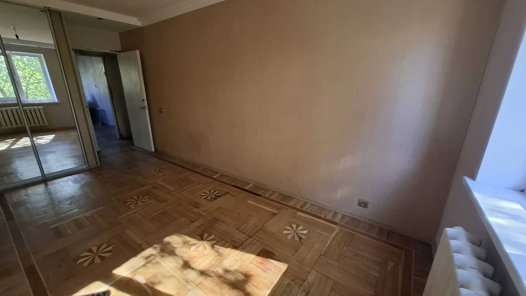 Фото Продаю 2-комнатную квартиру, 44 кв. м, Гвардейцев-Широнинцев ул. 40в Харьков, цена: 25000 $, код 2637