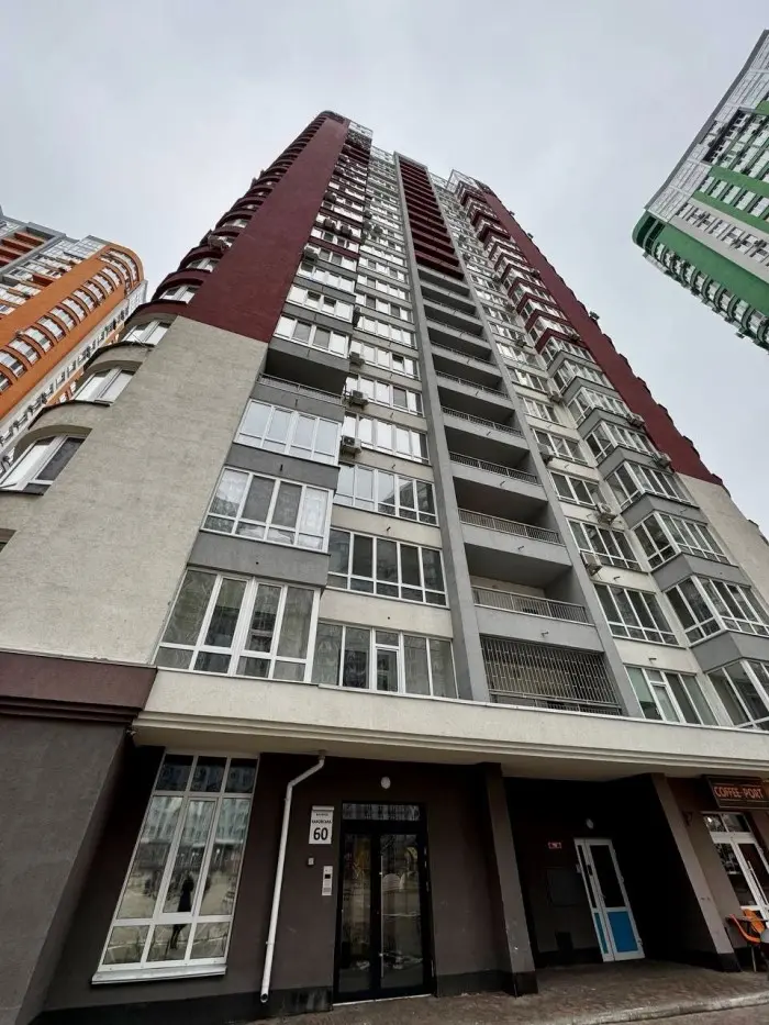 Фото Selling a 3-room apartment, 75 sq.m., Kakhovska Street 60 Kyiv, price: 96000 $, code 2644