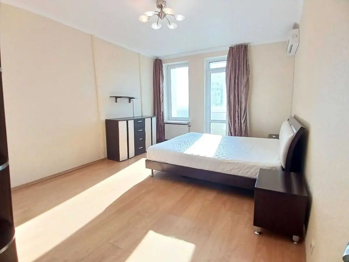 Фото Продаю 1-комнатную квартиру, 60 кв. м, Львовская ул. 22а Киев, цена: 95000 $, код 2646