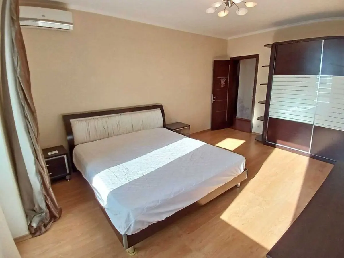 Фото Продаю 1-комнатную квартиру, 60 кв. м, Львовская ул. 22а Киев, цена: 95000 $, код 2646