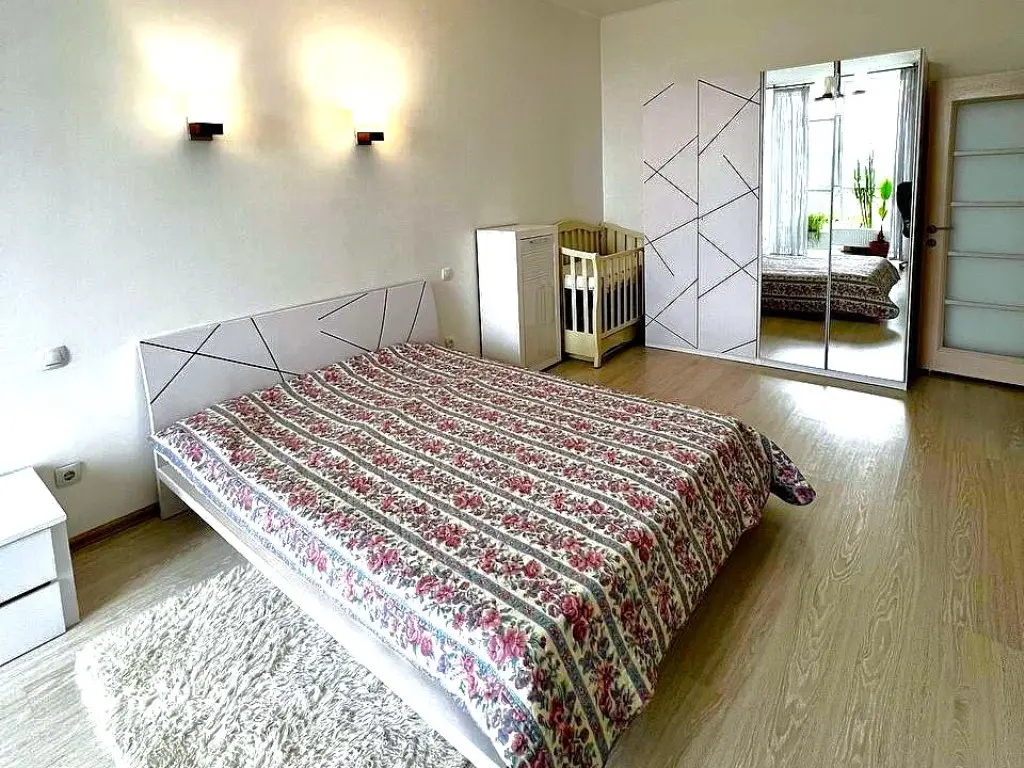 Фото Rent a 2-room apartment, Frantsuzskyi Boulevard 60б Odesa for long-term rent, price: 400 EUR, code 2652