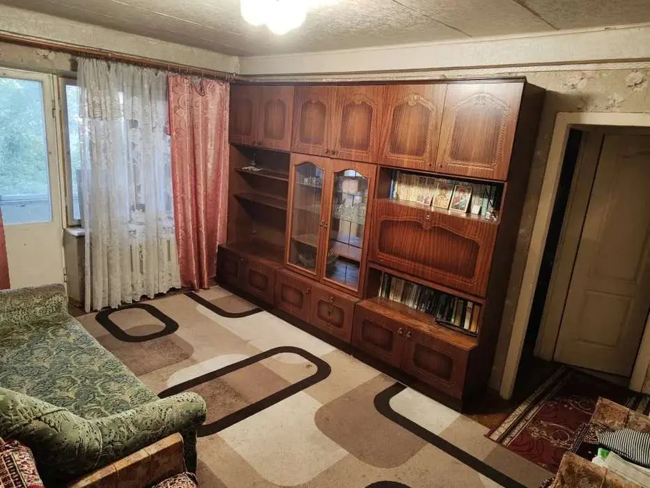 Фото Selling a 2-room apartment, 39 sq.m., Verkhovnoi Rady Boulevard 16 Kyiv, price: 41500 $, code 2654
