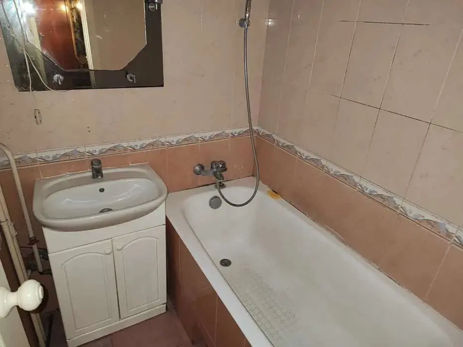 Фото Selling a 2-room apartment, 39 sq.m., Verkhovnoi Rady Boulevard 16 Kyiv, price: 41500 $, code 2654
