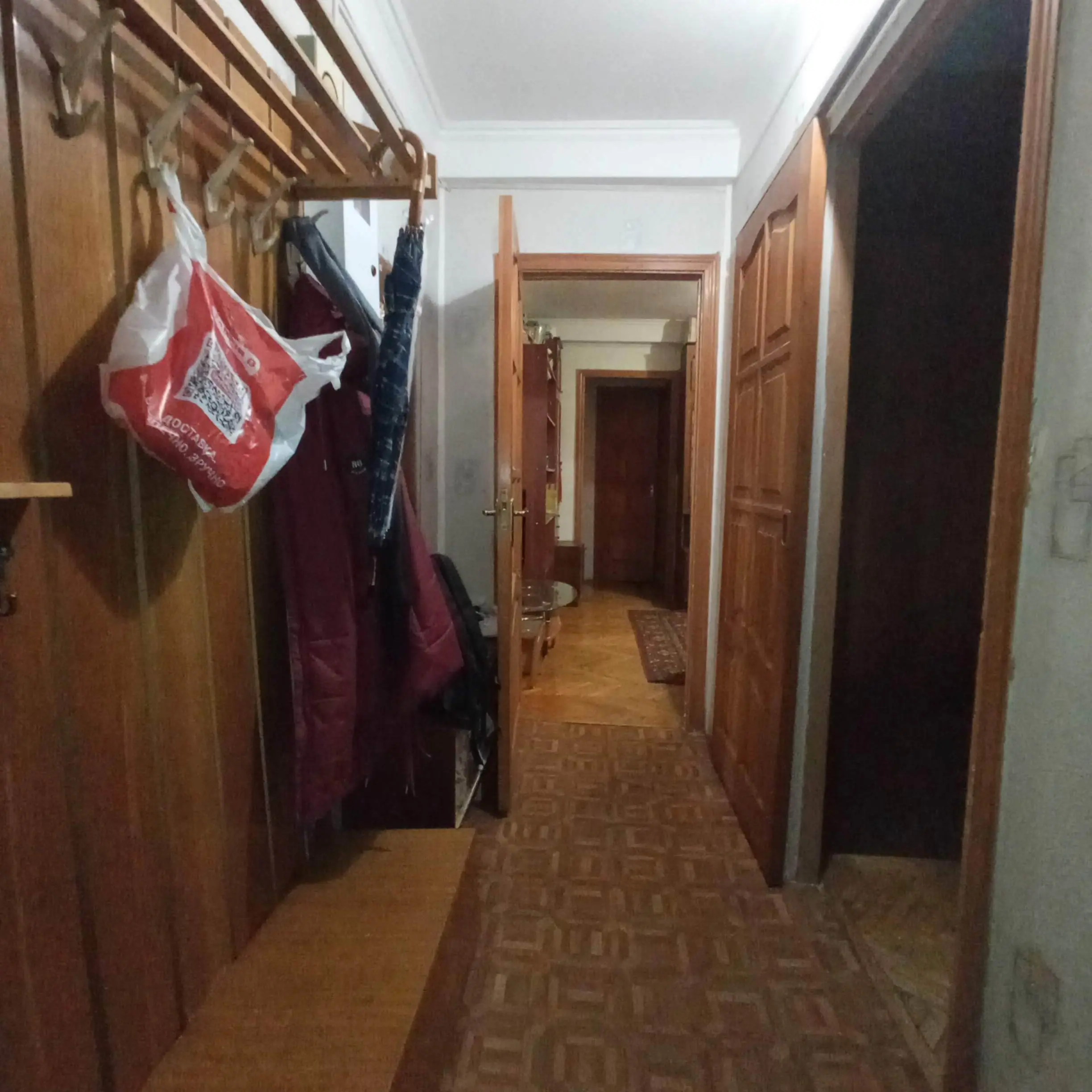 Фото Продаю 3-комнатную квартиру, 50 кв. м, Михаила Донца ул. 13а Киев, цена: 54000 $, код 2659