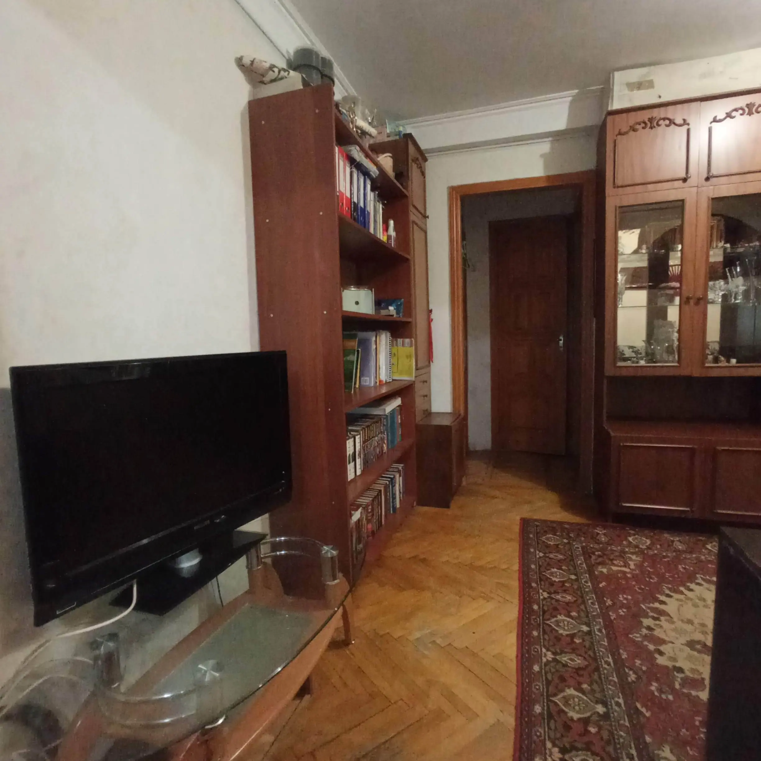 Фото Продаю 3-комнатную квартиру, 50 кв. м, Михаила Донца ул. 13а Киев, цена: 54000 $, код 2659