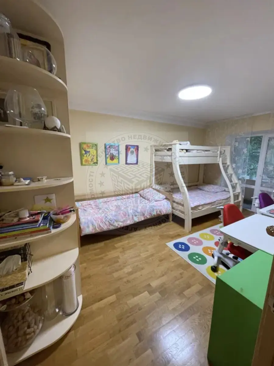 Фото Продаю 3 кімнатну квартиру, 72 кв. м, Зодчих вул. 34 Київ, ціна: 110000 $, код 2662