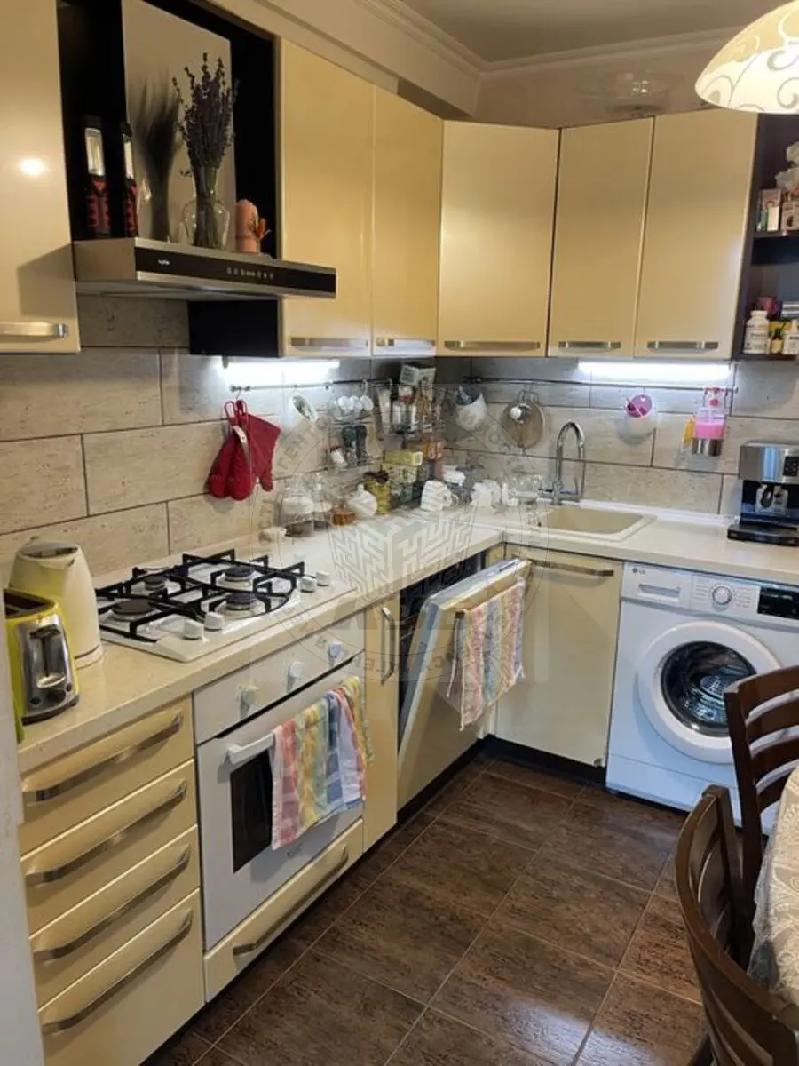 Фото Продаю 3 кімнатну квартиру, 72 кв. м, Зодчих вул. 34 Київ, ціна: 110000 $, код 2662