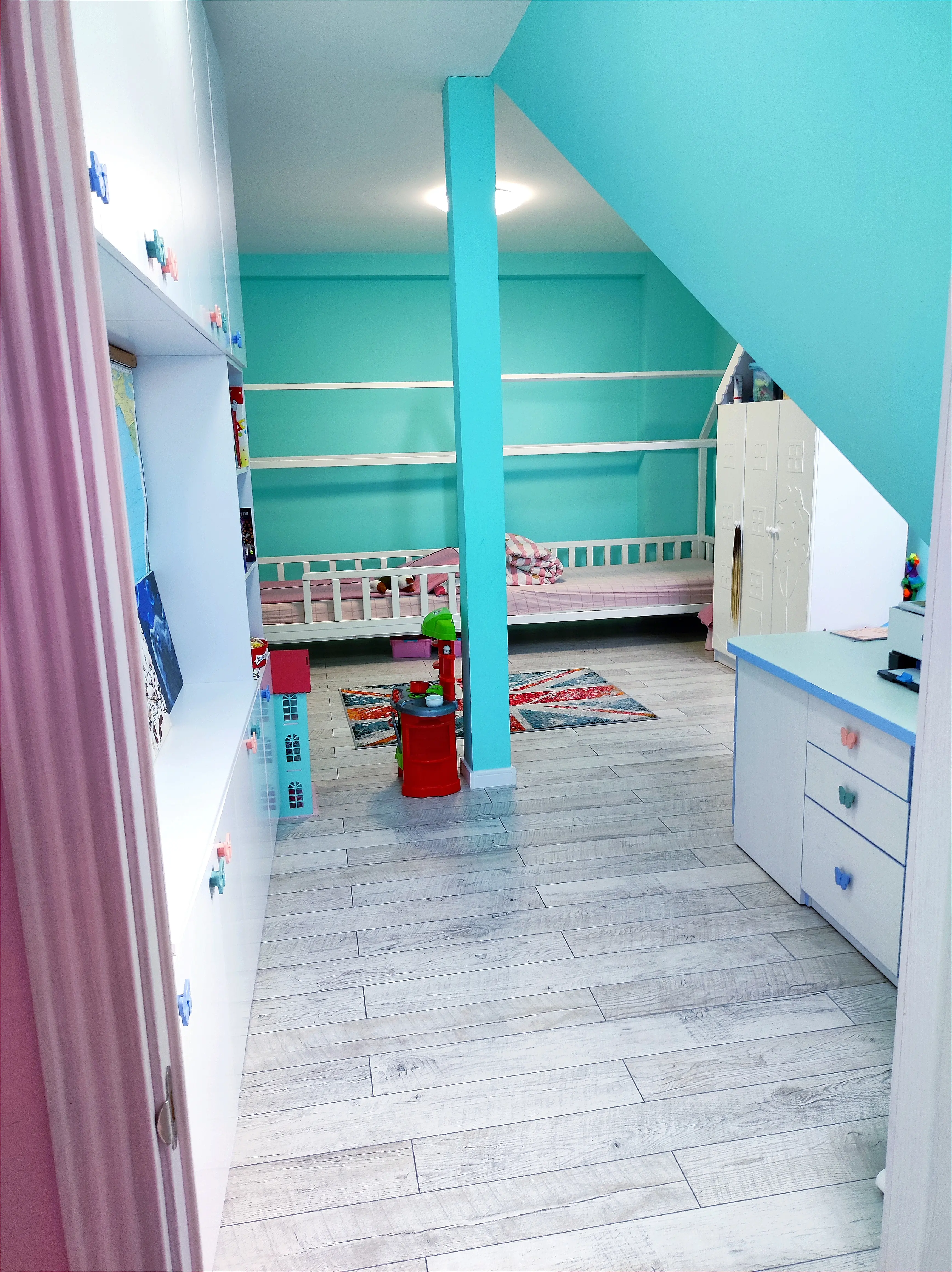 Фото Selling a 3-room apartment, 103 sq.m., Volodymyra Pohorielova Street 3б Uzhhorod, price: 104999 $, code 2668