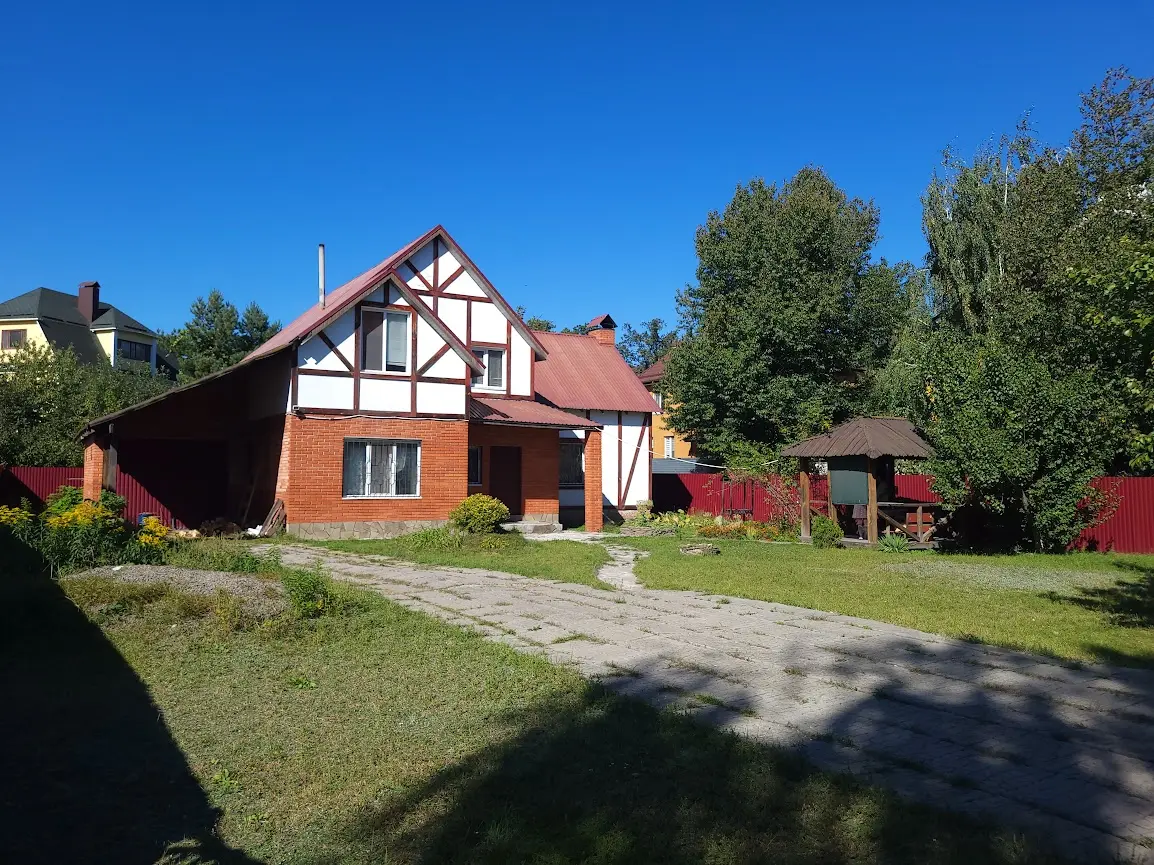 Фото Продаю дом, 214 кв. м, Драгоманова ул.  Бровары, цена: 300000 $, код 2682