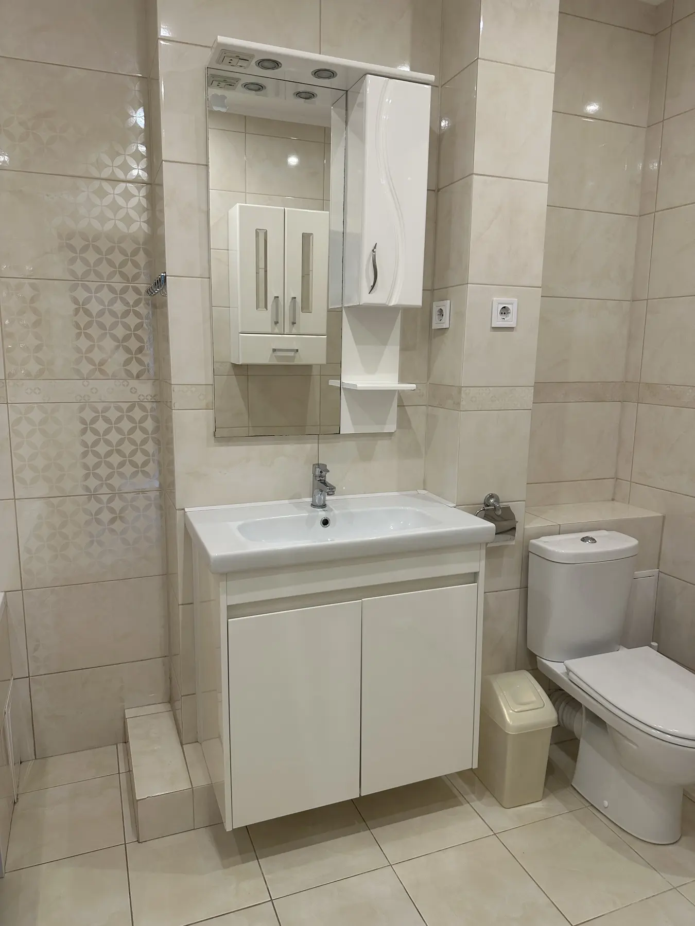 Фото Зняти 1 кімнатну квартиру, Гарматна вул.  Київ в довгострокову оренду, ціна: 20500 UAH, код 2686