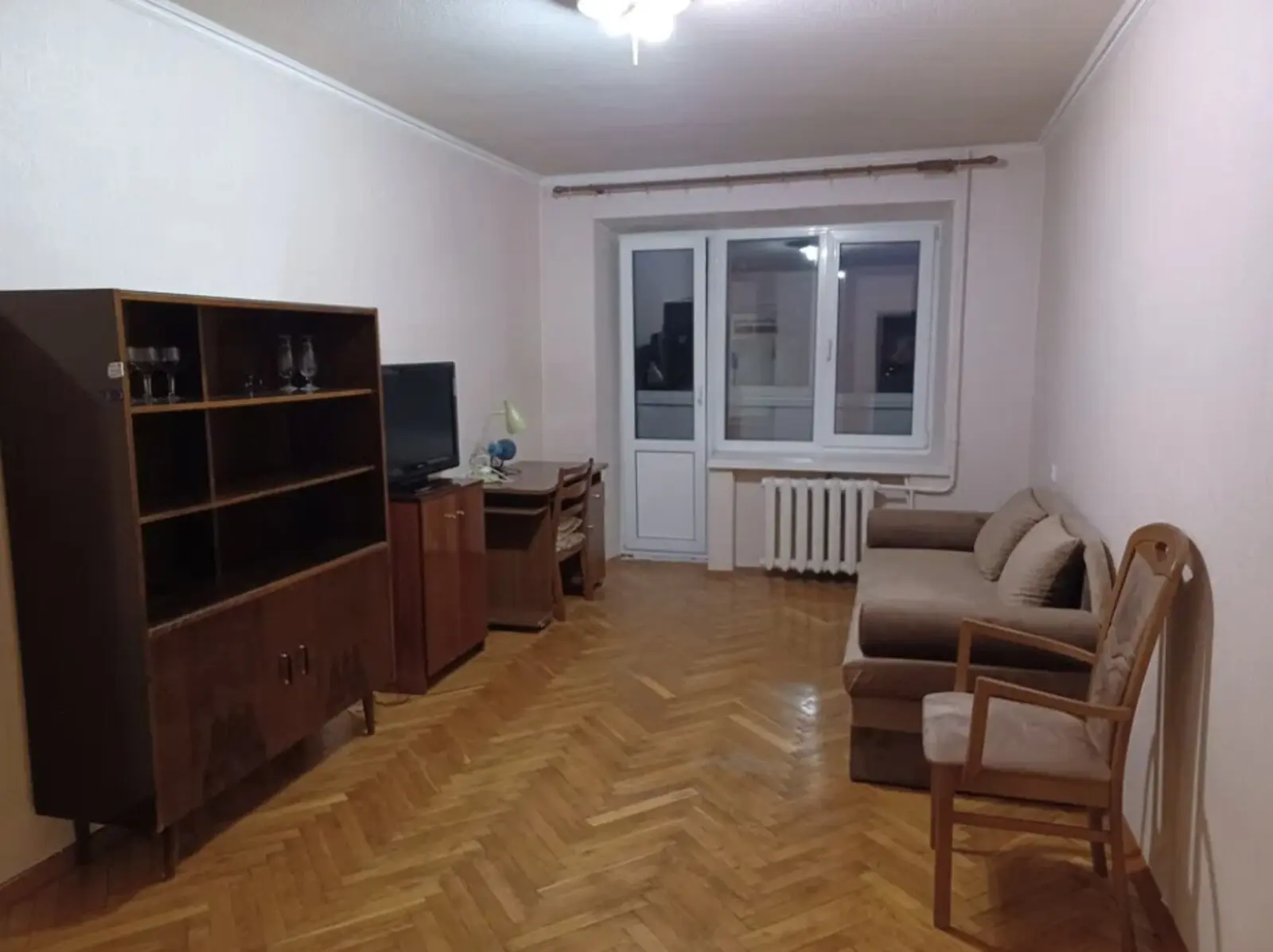Фото Продаю 1-комнатную квартиру, 39 кв. м, Науки просп. 13 Киев, цена: 59000 $, код 2713