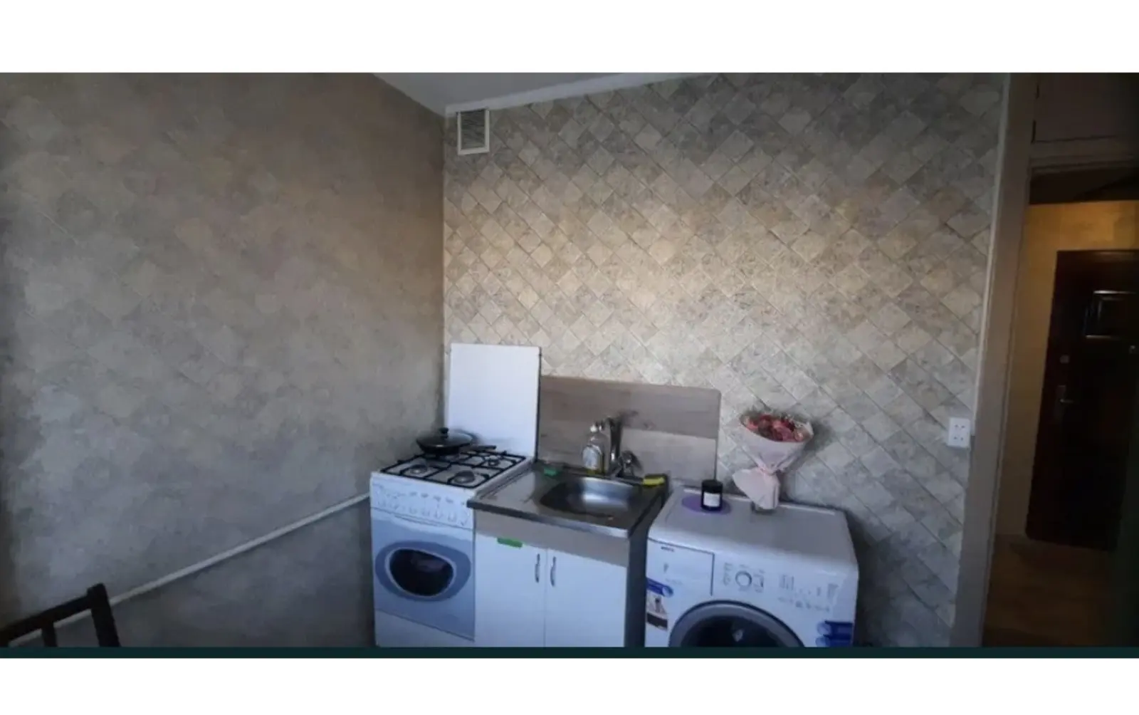Фото Selling a 1-room apartment, 34 sq.m., Akademika Hlushkova Avenue 26 Kyiv, price: 56000 $, code 2717