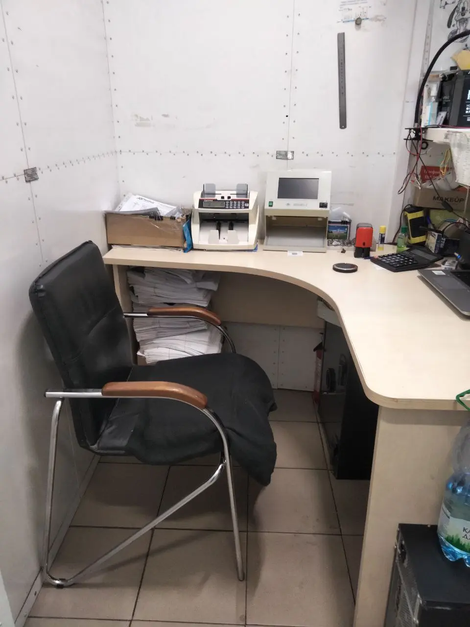 Фото Selling a ready business, 8 sq.m., Mykoly Bazhana Avenue 3б Kyiv, price: 250000 UAH, code 2733