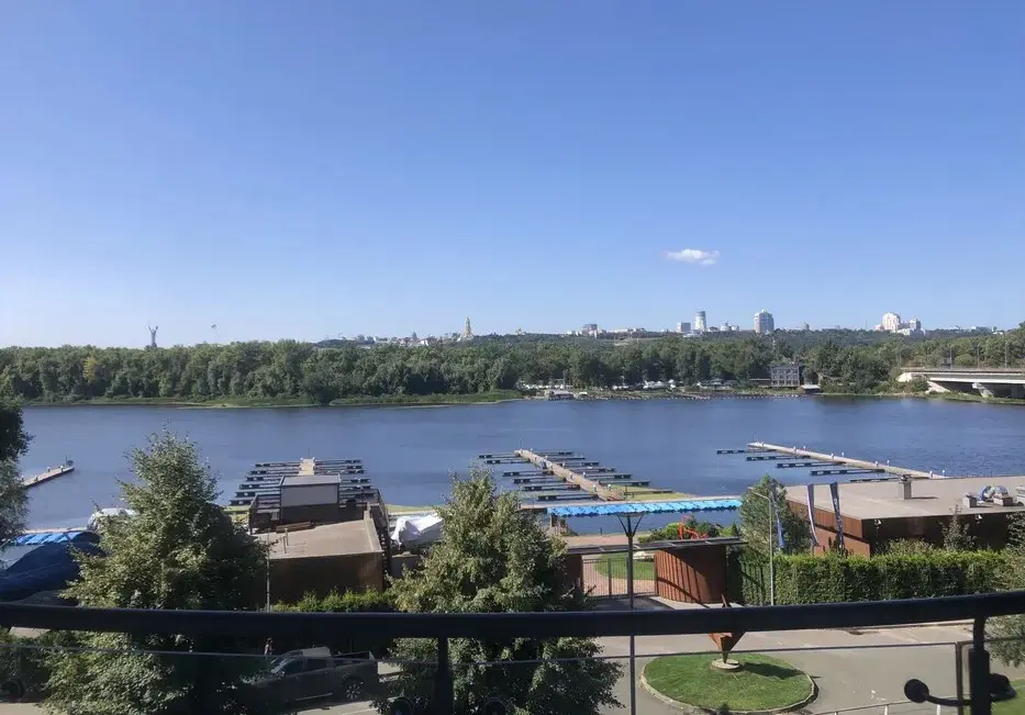 Фото Продаю 3 кімнатну квартиру, 100 кв. м, Раїси Окіпної вул. 18 Київ, ціна: 450000 $, код 2743