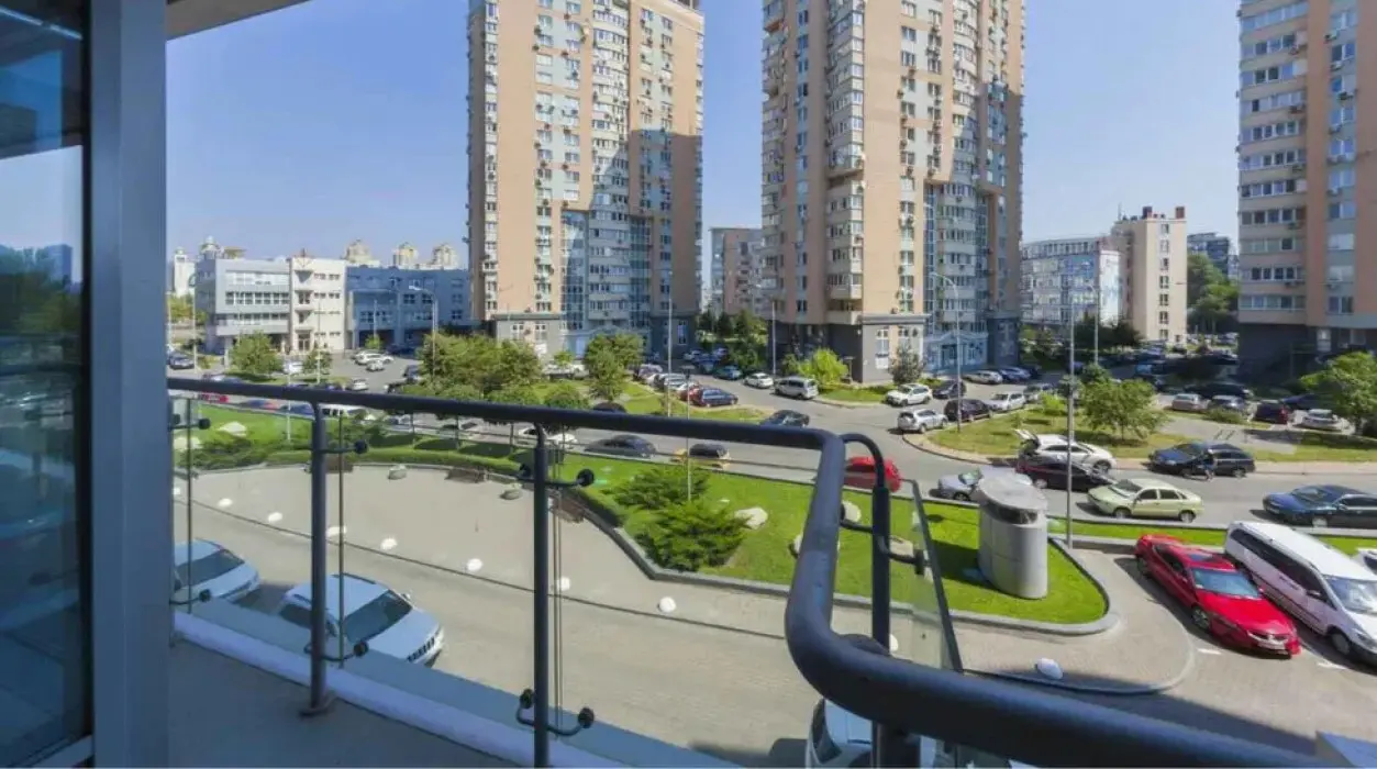 Фото Продаю 3 кімнатну квартиру, 100 кв. м, Раїси Окіпної вул. 18 Київ, ціна: 450000 $, код 2743