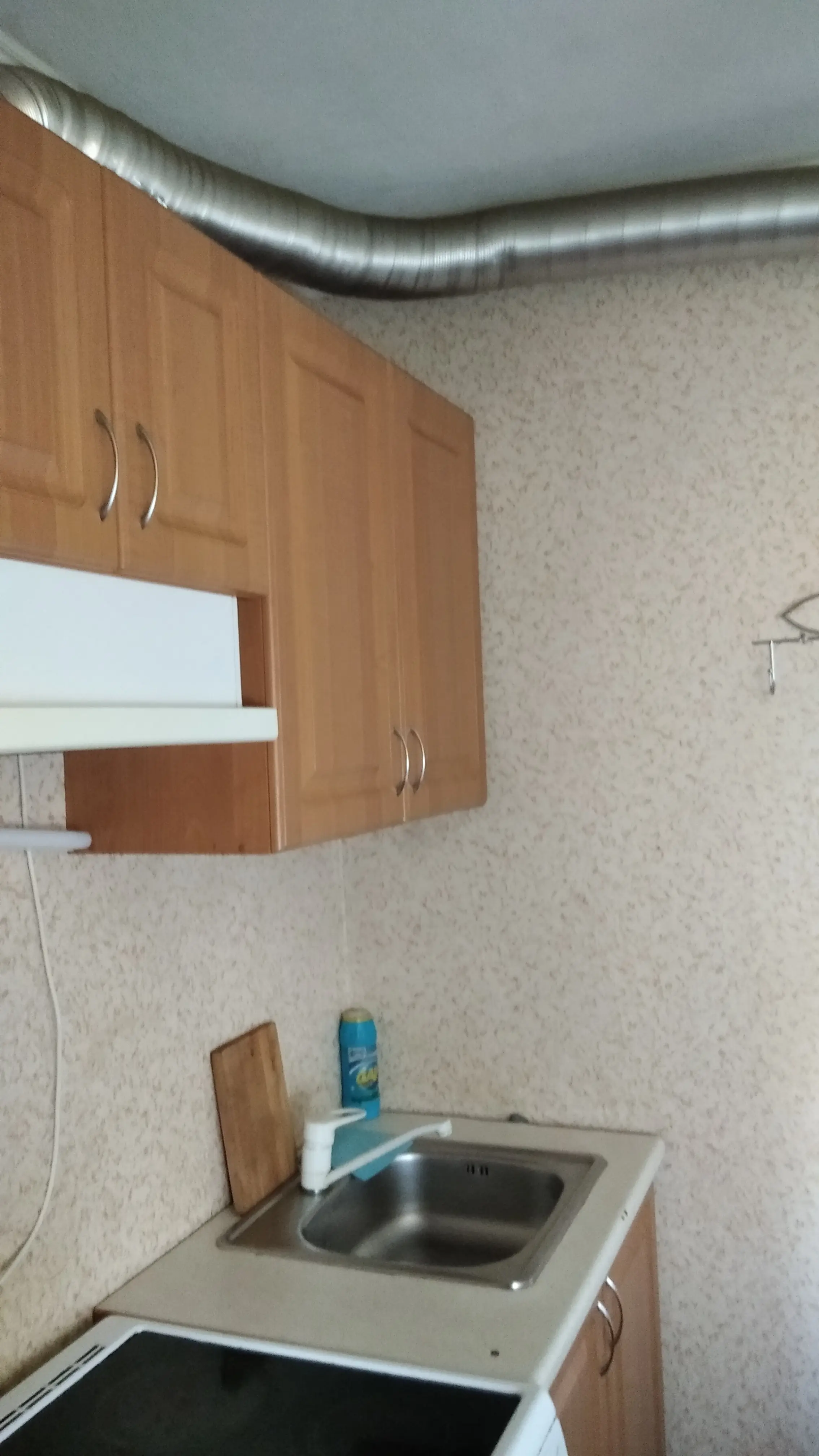 Фото Зняти 1 кімнатну квартиру, Симиренка вул. 2б Київ в довгострокову оренду, ціна: 8500 UAH, код 2754